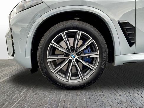 Used 2024 BMW X5 M60i AWD/4WD image 33
