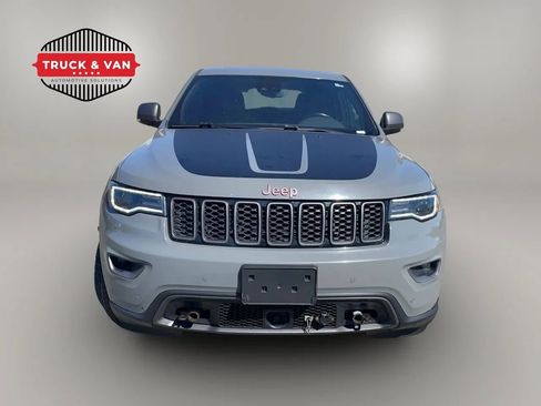 Used 2021 Jeep Grand Cherokee Trailhawk w/ Trailhawk Luxury Group AWD/4WD image 2