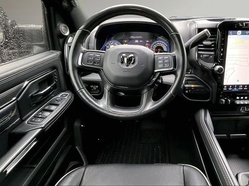 Used 2022 RAM 2500 Limited AWD/4WD image 9