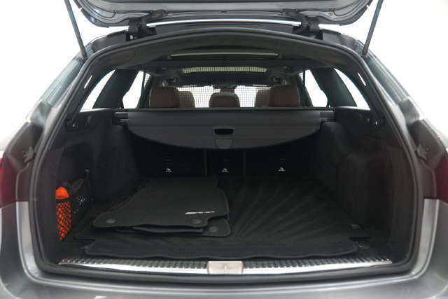 Used 2018 Mercedes-Benz E 63 AMG S image 25