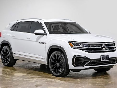 Used 2021 Volkswagen Atlas Cross Sport SEL R-Line w/ Cross Sport MDO Package image 7
