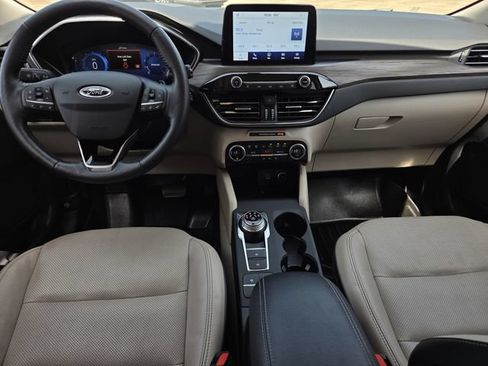 Used 2020 Ford Escape Titanium w/ Titanium Premium Package 2.0 AWD/4WD image 8