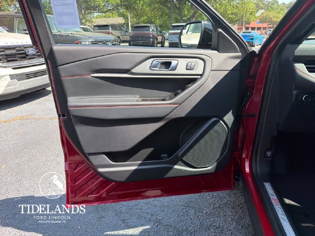New 2026 Ford Explorer ST-Line w/ ST-Line Street Pack RWD image 12