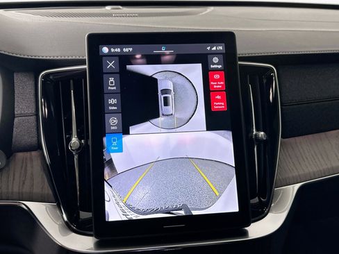 New 2025 Volvo XC90 T8 Ultra w/ Protection Package Premier image 12