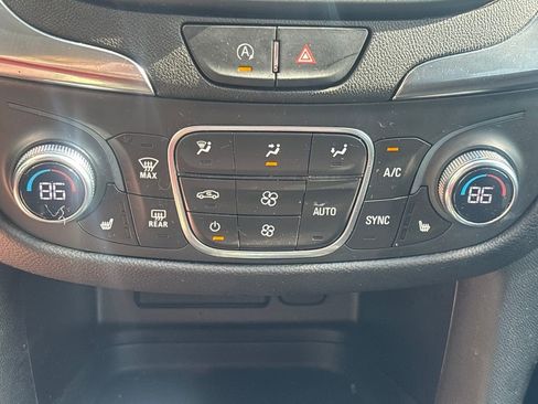 Used 2022 Chevrolet Equinox LT image 13