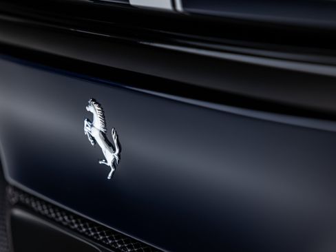 Used 2025 Ferrari 296 GTS image 40