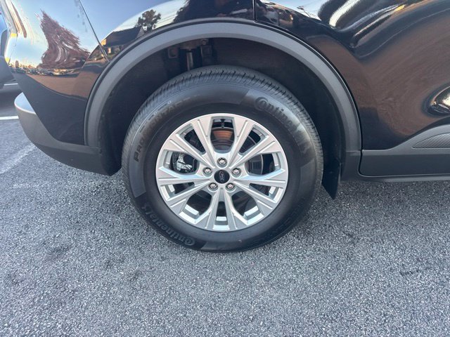 Used 2023 Ford Escape Active w/ Tech Pack #2 AWD/4WD image 10
