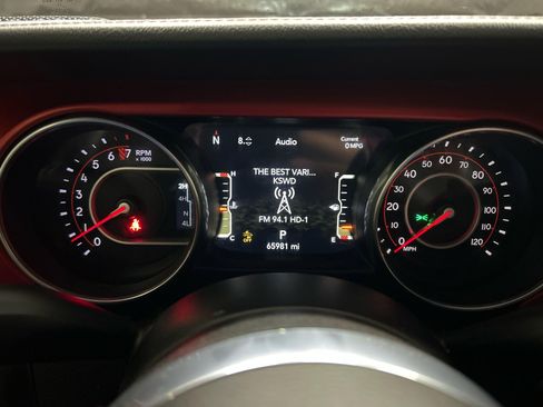 Used 2019 Jeep Wrangler Unlimited Rubicon image 16