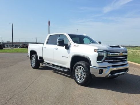 Used 2024 Chevrolet Silverado 2500 LTZ w/ LTZ Plus Package AWD/4WD image 4