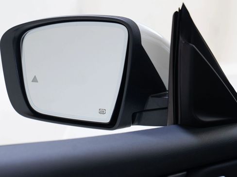 Used 2023 Maserati Levante GT image 14