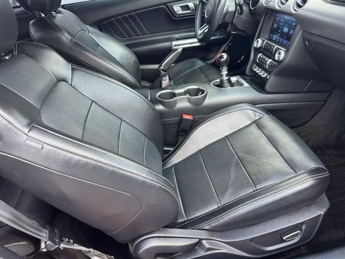 Used 2018 Ford Mustang GT Premium w/ Black Accent Package RWD image 10