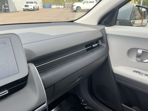 Certified 2024 Hyundai Ioniq 5 SEL image 23