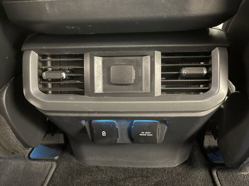 Used 2022 Ford F150 Lariat image 14