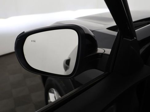 Used 2025 Chevrolet Trax LS w/ LS Convenience Package image 30