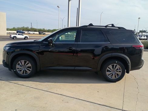 New 2026 Nissan Pathfinder SV AWD/4WD image 3