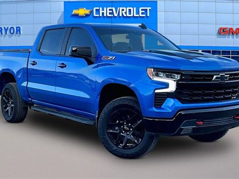 Used 2025 Chevrolet Silverado 1500 LT Trail Boss w/ Convenience Package II image 1