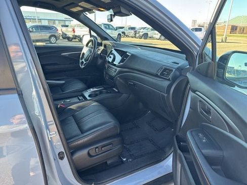 Used 2022 Honda Pilot TrailSport image 16