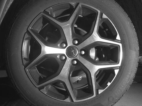 Used 2025 Jeep Compass Limited image 14