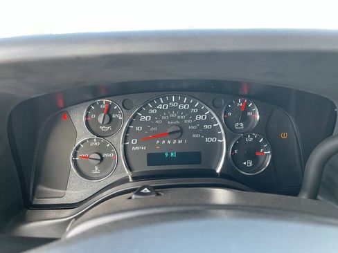 New 2025 GMC Savana 2500 Extended w/ Driver Convenience Package RWD image 11