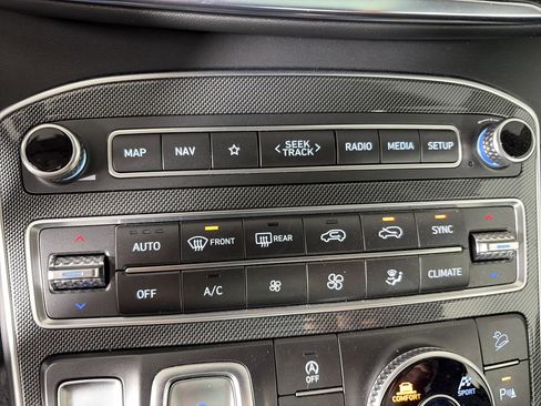 Certified 2023 Hyundai Santa Fe Limited w/ Cargo Package image 27