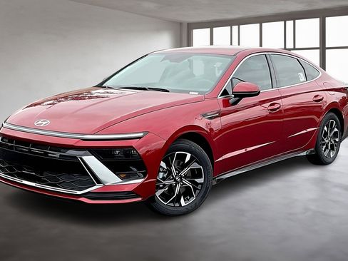 New 2025 Hyundai Sonata SEL image 2