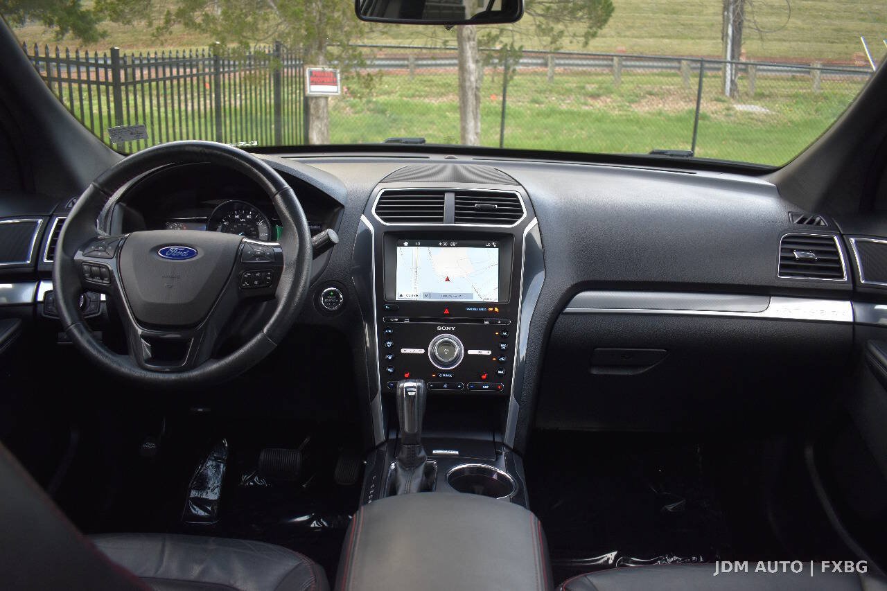 Used 2017 Ford Explorer Sport AWD/4WD image 18