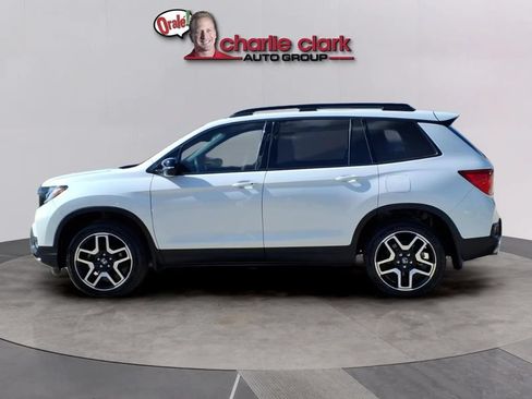 Used 2023 Honda Passport Elite image 2