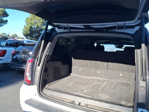 Used 2018 GMC Yukon XL SLT w/ Open Road Package image 6