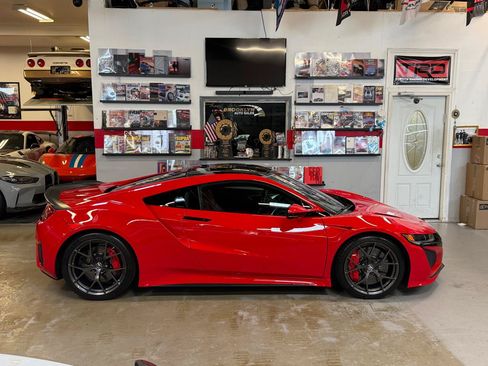Used 2017 Acura NSX AWD/4WD image 5