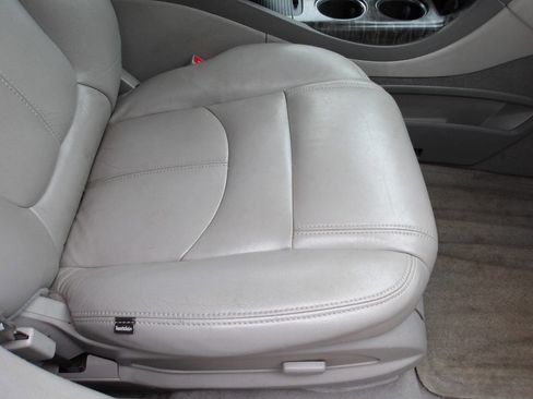 Used 2013 Buick Enclave Convenience image 19