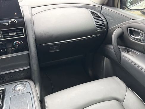 Used 2022 Nissan Armada SV w/ SV Appearance Package image 23