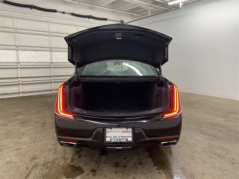Used 2018 Cadillac XTS Luxury image 29