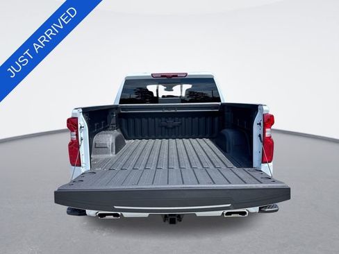 New 2026 Chevrolet Silverado 1500 High Country AWD/4WD image 24