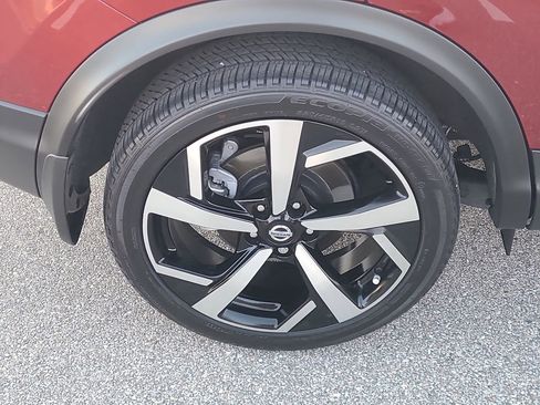 Used 2022 Nissan Rogue Sport SL w/ Premium Package image 16