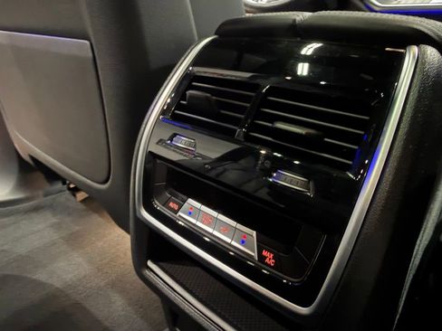 Used 2020 BMW X5 xDrive40i w/ M Sport Package image 50