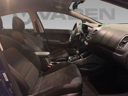 Used 2018 Kia Forte LX image 6