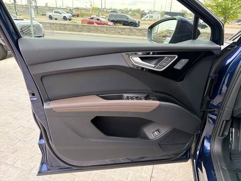 Used 2024 Audi Q4 e-tron Premium Plus w/ Premium Plus image 10