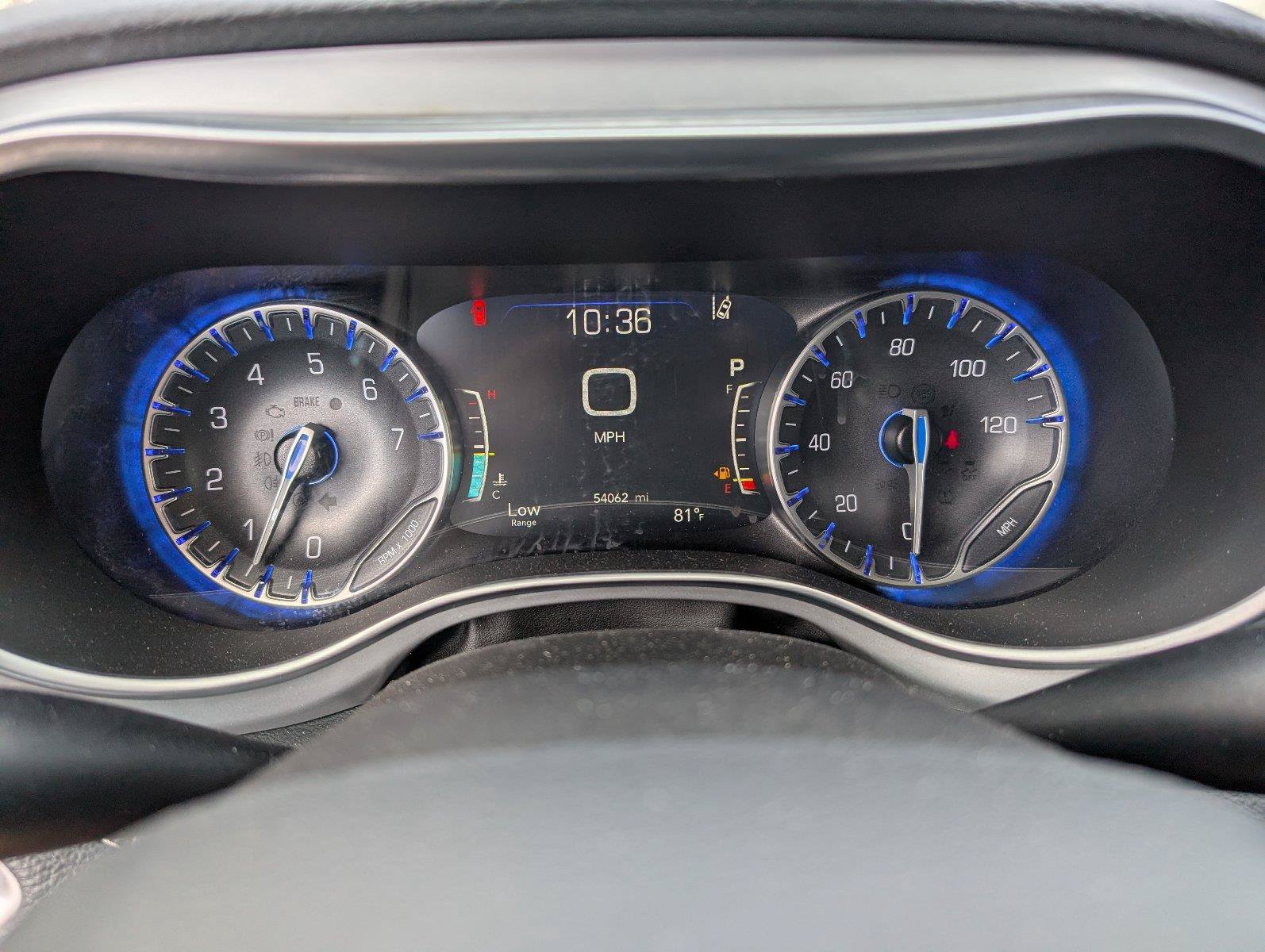 Used 2025 Chrysler Pacifica Limited FWD image 25