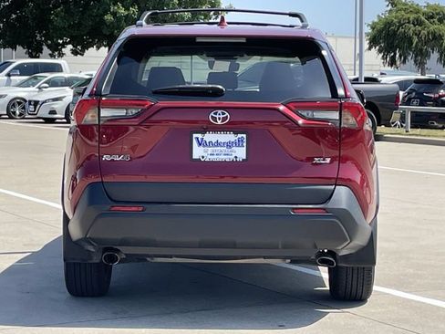 Used 2023 Toyota RAV4 XLE Premium FWD image 5