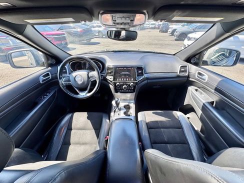 Used 2020 Jeep Grand Cherokee Altitude AWD/4WD image 22