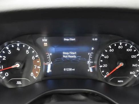 Used 2024 Jeep Compass Latitude AWD/4WD image 27