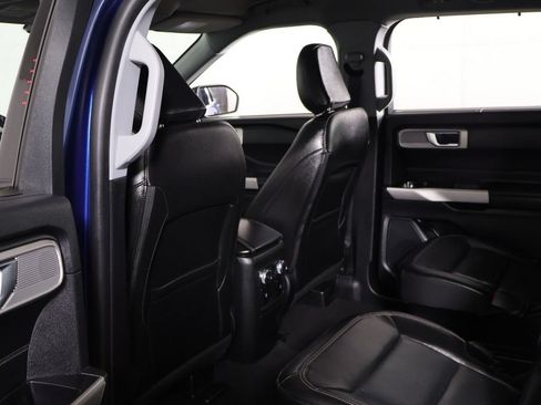 Used 2022 Ford Explorer Limited w/ Equipment Group 301A RWD image 31
