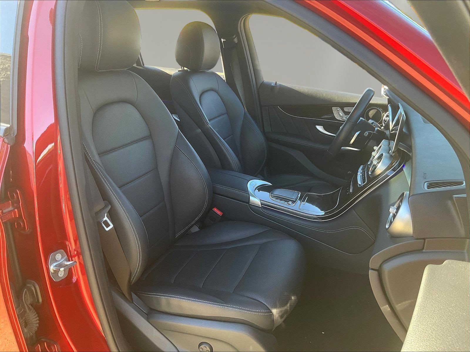 Certified 2021 Mercedes-Benz GLC 300 image 29