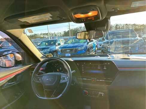 Certified 2024 Chevrolet TrailBlazer RS image 32