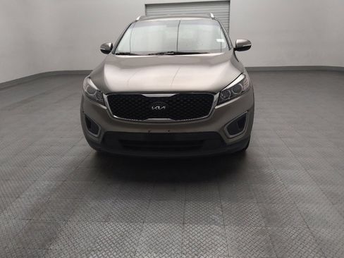 Used 2017 Kia Sorento LX w/ LX V6 Convenience Package FWD image 15