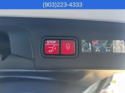 Used 2025 Mercedes-Benz GLS 450 4MATIC image 15