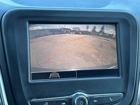 Used 2022 Chevrolet Equinox LT image 20