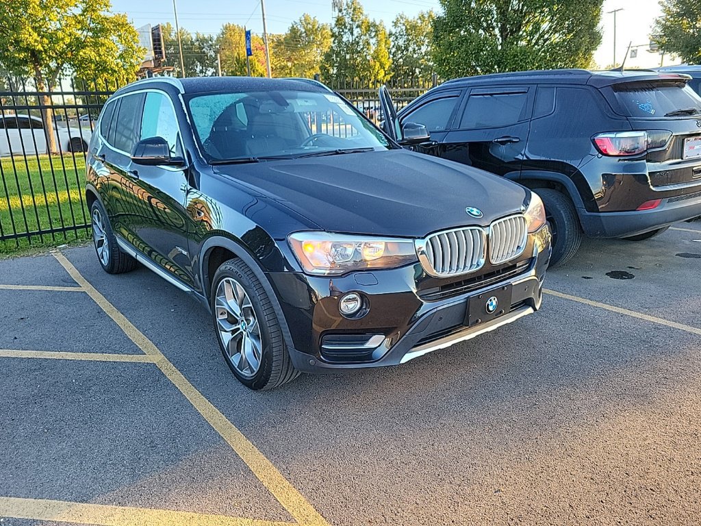 Used 2017 BMW X3 xDrive28i AWD/4WD image 2