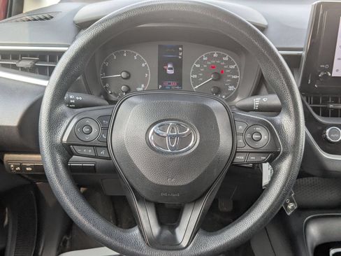 Used 2024 Toyota Corolla LE FWD image 29