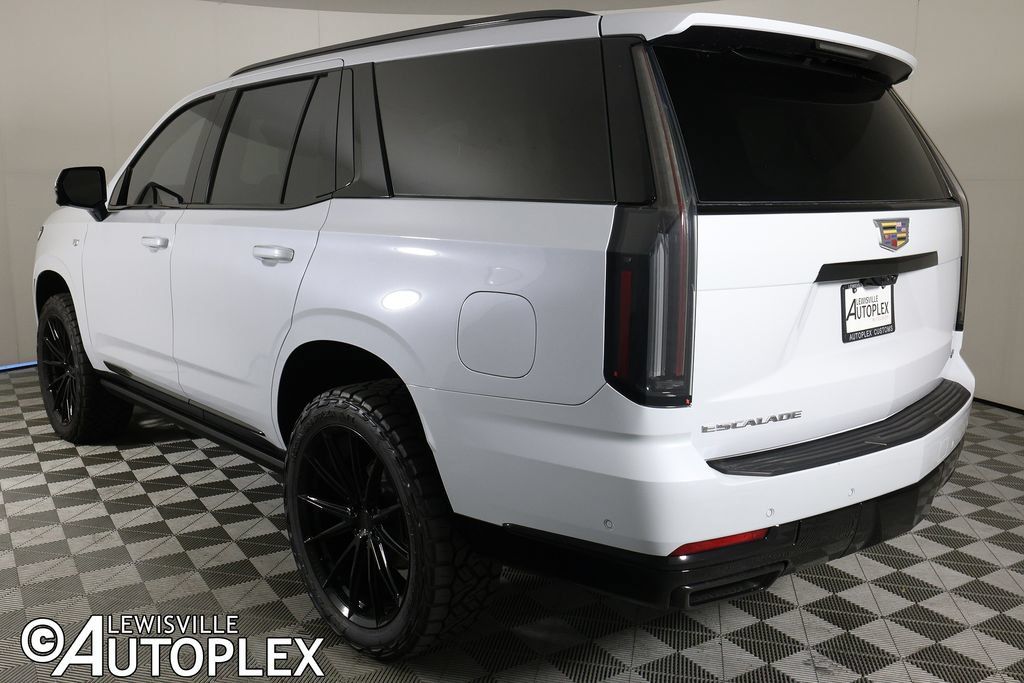 Used 2026 Cadillac Escalade Platinum Sport AWD/4WD image 7